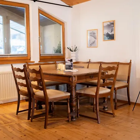 Homy Alpine Deluxe In St Anton Im Montafon Apartment